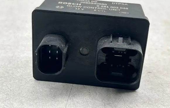 Jaguar XF X250 Glow plug pre-heat relay 9665940680 0281003048