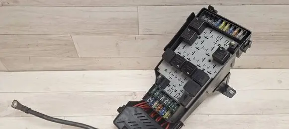Volvo S80 Fuse box set 9168994