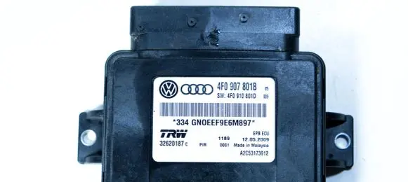 Audi A6 S6 C6 4F Hand brake control module 4F0907801B