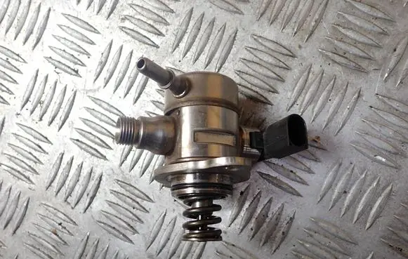 Skoda Octavia Mk4 Rear shock absorber with coil spring 05E127027J 25217