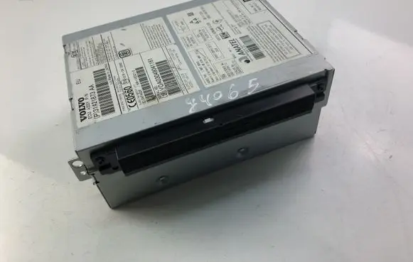 Volvo V70 Radio/CD/DVD/GPS head unit 31421873AA