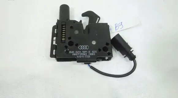 Audi Q4 Sportback e-tron Engine bonnet/hood lock/catch 8W0823509B