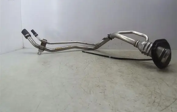 Fuel tank filler neck pipe
