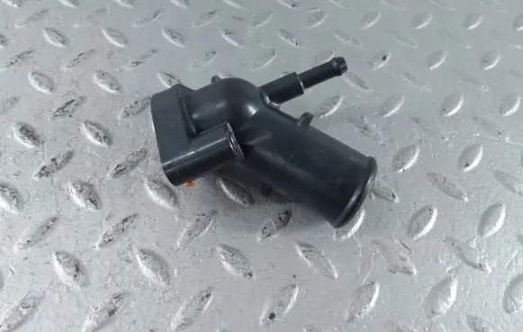 Toyota Corolla Cross Engine coolant pipe/hose 1630424010