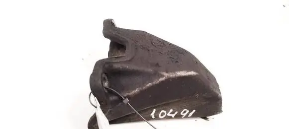 Audi A4 S4 B5 8D Engine mounting bracket 8D0399113