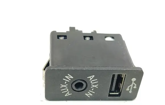 Mini One - Cooper F56 F55 USB socket connector 9266607