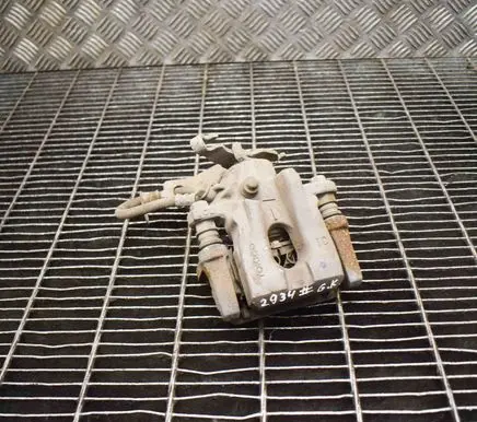 Toyota Prius (XW50) Rear brake caliper