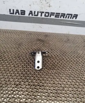 Mitsubishi Outlander Front door upper hinge 