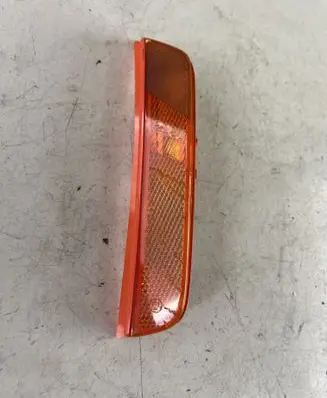 Jeep Grand Cherokee WL Front bumper turn signal 68378432AB 68378432A 68378432