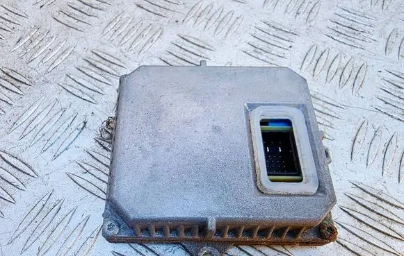Mercedes-Benz CLK A209 C209 Xenon control unit/module 1307329072