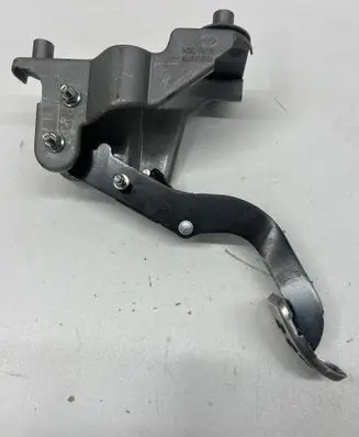 Renault Clio V Clutch pedal 465031099R 06012024