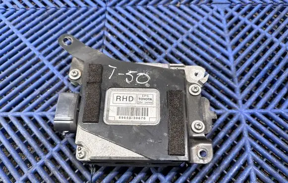 Lexus GS 300 350 430 450H Steering rack control module 8965030670