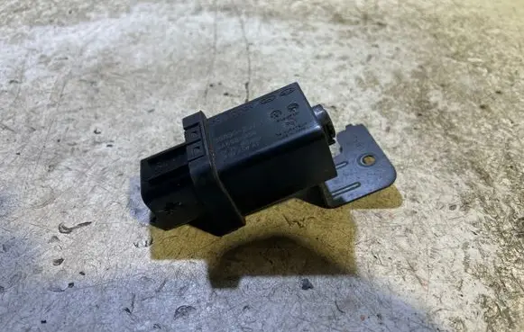 KIA Sportage Glow plug pre-heat relay 368302UT10 GA602B54 180919