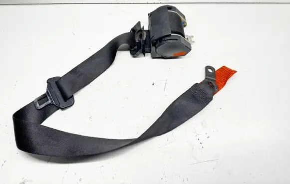 BMW 5 E39 Front seatbelt 566172701 0272C 100L12