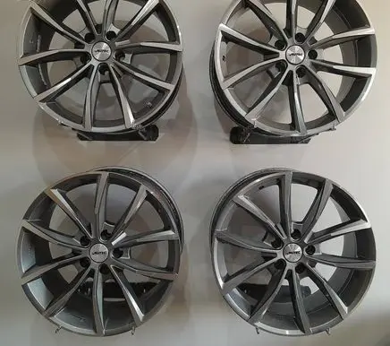 Audi A5 R18 alloy rim KBA52697