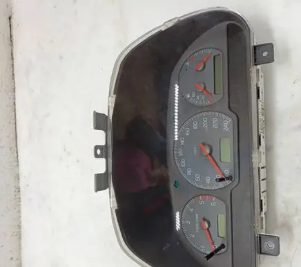 Volvo S40, V40 Speedometer (instrument cluster) 30857571 00W11D1 8W3098770A