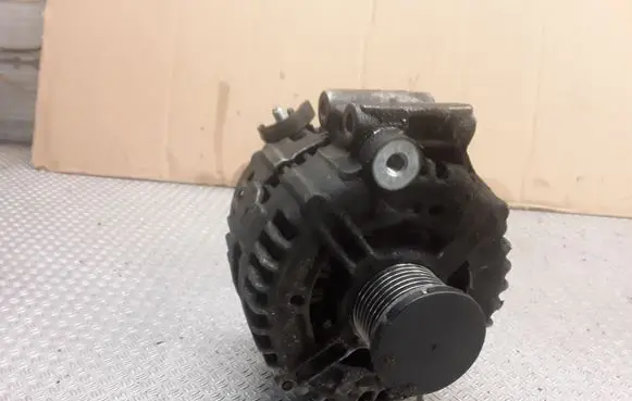 BMW 3 E90 E91 Generator/alternator 0121715017