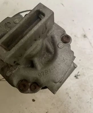 Mitsubishi Pajero Pinin Air conditioning (A/C) compressor (pump) MR315497