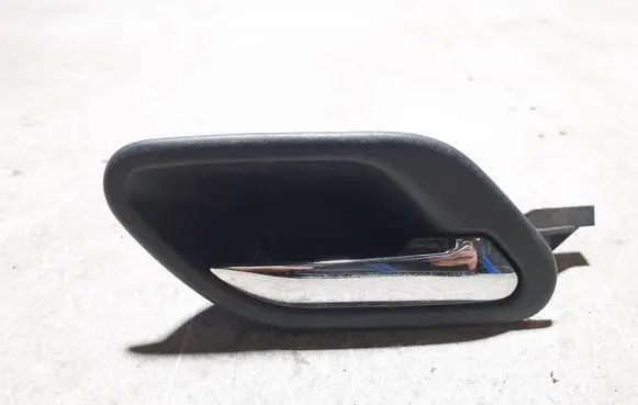 BMW 5 E39 Front door interior handle 8125514