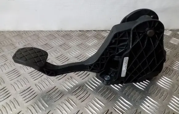 Clutch pedal
