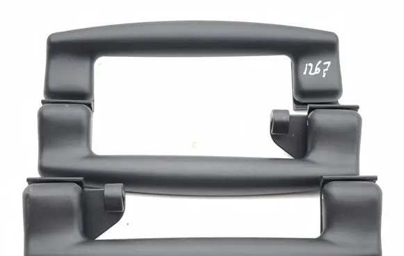 Maserati Ghibli A set of handles for the ceiling