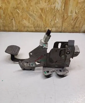 Renault Scenic III - Grand scenic III Brake pedal 9450112