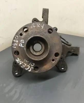 Renault Scenic I Front wheel hub