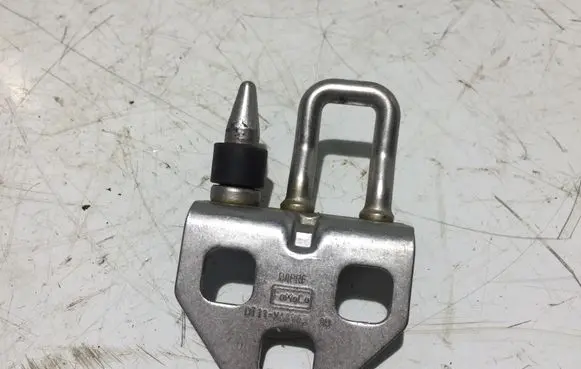 Ford Transit - Tourneo Connect Rear door lock loop/hook striker DT11V44163AB