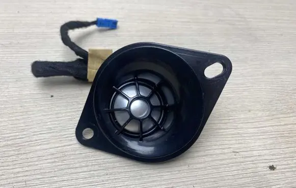 BMW 3 G20 G21 Front door high frequency speaker 2622859