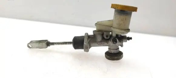 Clutch master cylinder