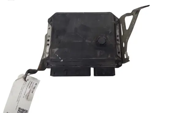 Toyota Avensis T270 Engine control unit/module 8966105D22