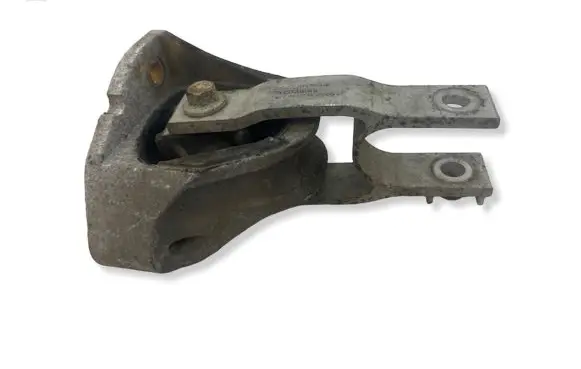 Volvo V40 Gearbox mounting bracket 31359645