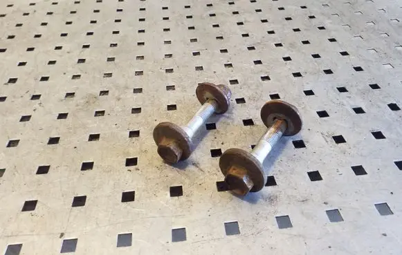Volkswagen Tiguan Rear suspension camber bolt 