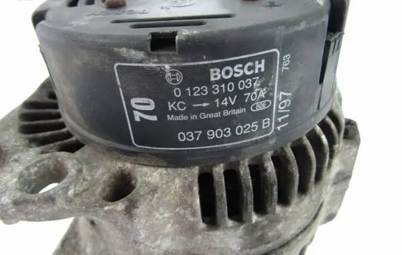 Audi A3 S3 8L Generator/alternator 0123310037