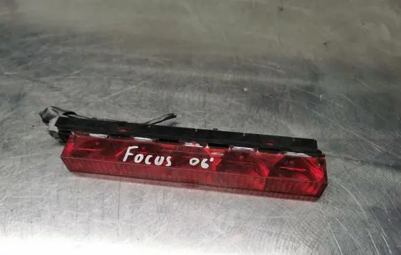 Ford Focus Third/center stoplight