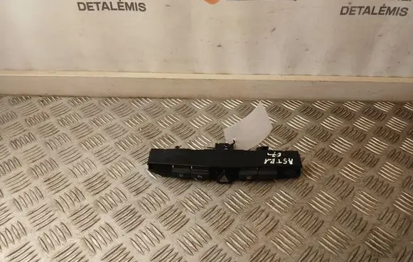 Opel Astra H Hazard light switch 66033