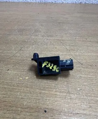 Nissan Qashqai Airbag deployment crash/impact sensor 988303RA0A F3290