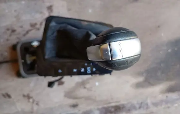 Volkswagen PASSAT B8 Gear selector 