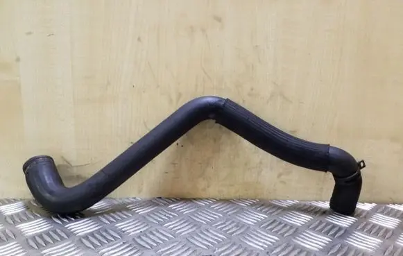 Peugeot 5008 Engine coolant pipe/hose
