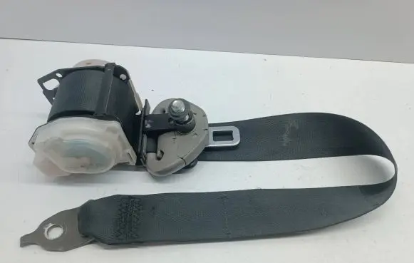 Mitsubishi Grandis Third row seat belt TKAB2N698 7032N
