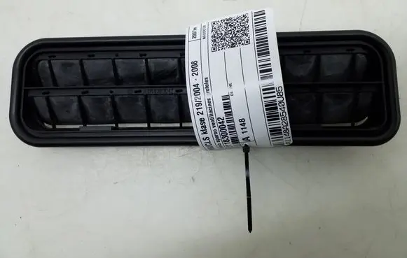 Mercedes-Benz CLS C219 Fender grill A2118300042