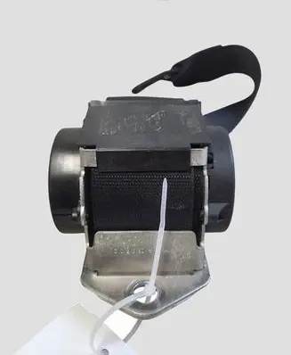 BMW 1 E81 E87 Rear seatbelt 607051100B E40433091