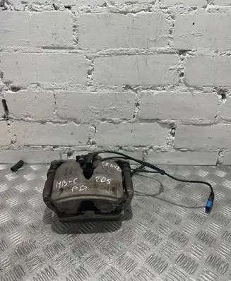 Mercedes-Benz C W205 Front brake caliper