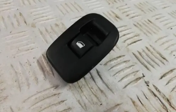 Peugeot 208 Electric window control switch 98242552ZD 1862