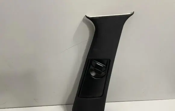 BMW X5 E53 (B) pillar trim (top) 8203872