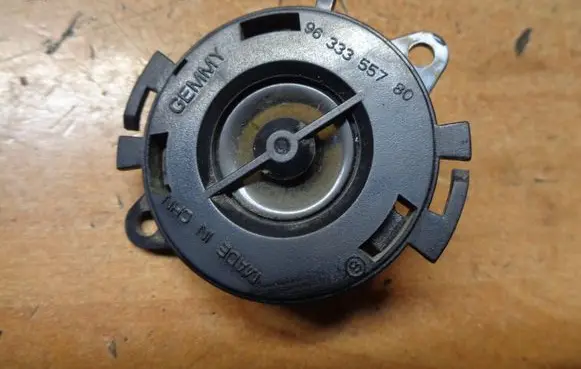 Peugeot 2008 I Front door high frequency speaker 9633355780