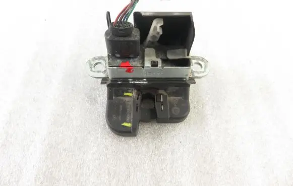 Volkswagen Polo V 6R Tailgate/trunk/boot lock/catch/latch 6R0827505B