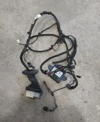 Dodge Challenger Front door wiring loom P68248655AB WR2554UF190 655AB