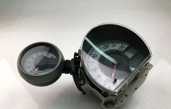 Toyota Aygo AB10 Speedometer (instrument cluster) 838000H043