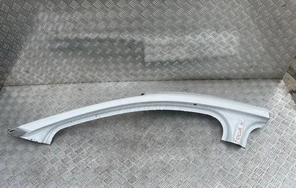 Ford Focus Front bodywork piece DG15765